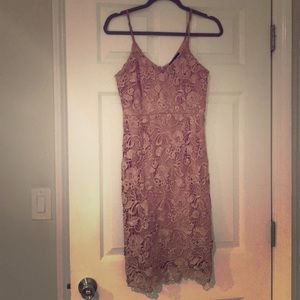 Lulus mauve lace cocktail dress
